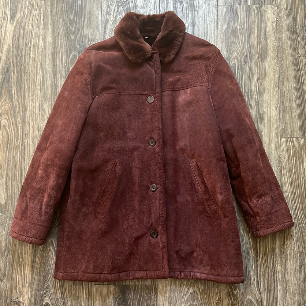 Jones New York Women's Burgundy Suede Coat with Faux Fur Collar